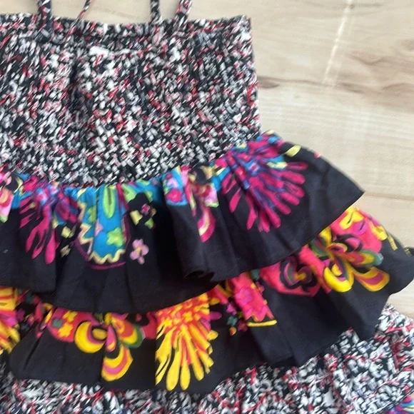Yo Baby Girls Dress Size 4. Ruffle. Tier Dress. So much Character. Adorable - Picture 2 of 10